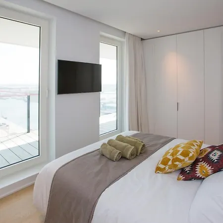 Penthouse Baelskaai Oosteroever Met Haven & Zeezicht - Vosproperties Oostende